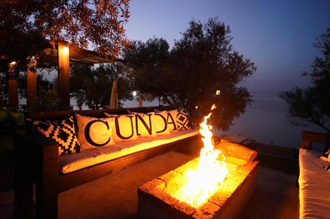 Qcunda Otel Ayvalı المظهر الخارجي الصورة