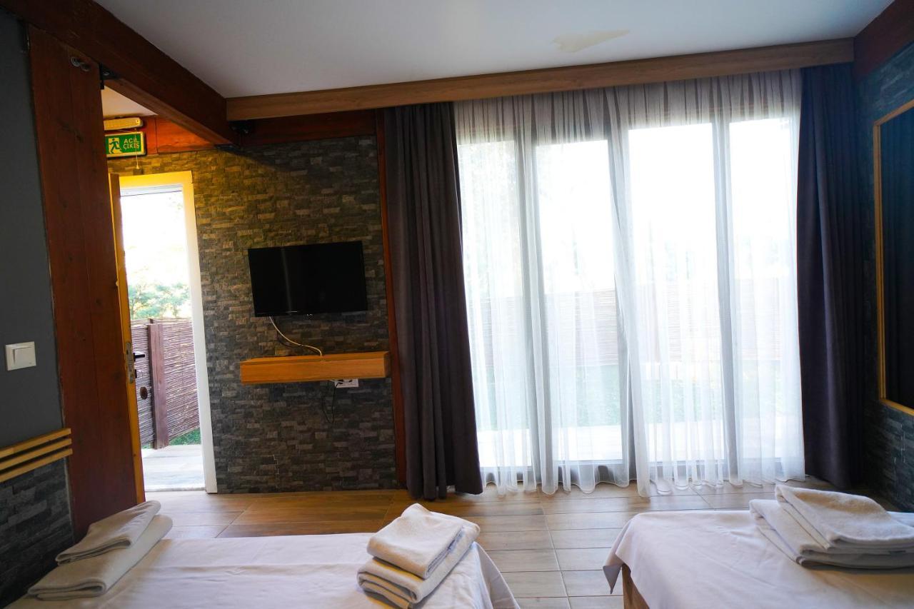 Qcunda Otel Ayvalı المظهر الخارجي الصورة